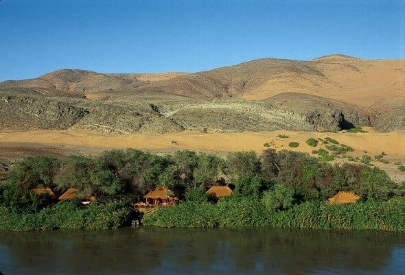 Serra Cafema Camp